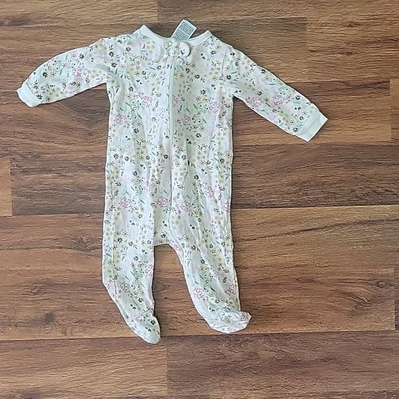 8 0-3 M sleepers. - Picture 3 of 9